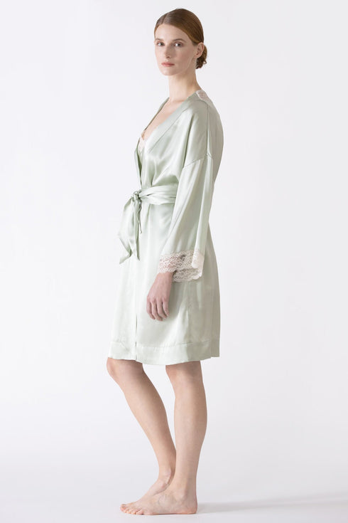 Nk Imode Gardenia Lace Trim Short Silk Kimono